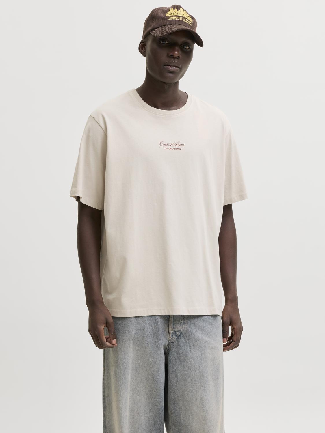 model_shot-front